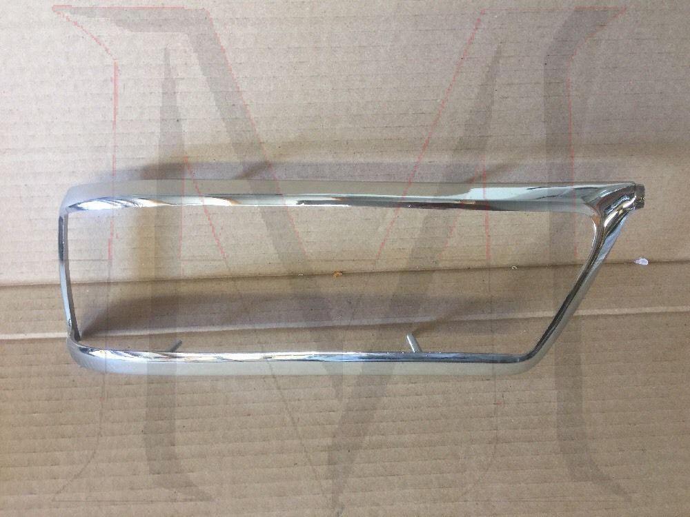 82-2092l TAIL LIGHT LENS CHROME FRAME - LEFT SIDE